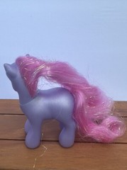 My Little Pony G3 MLP Petal Blossom 2004 Long Tinsel Hair Purple Flowers