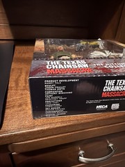 NECA Texas Chainsaw Massacre Hitchhiker and Nubbins Sawyer Action Figure Set NIB