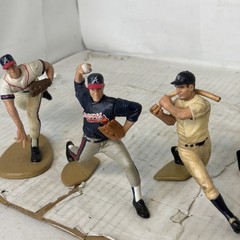 Lot Of 4 Figures 1989 Babe Ruth & Gehrig Yankees & 2000 Millwood & Maddux Braves