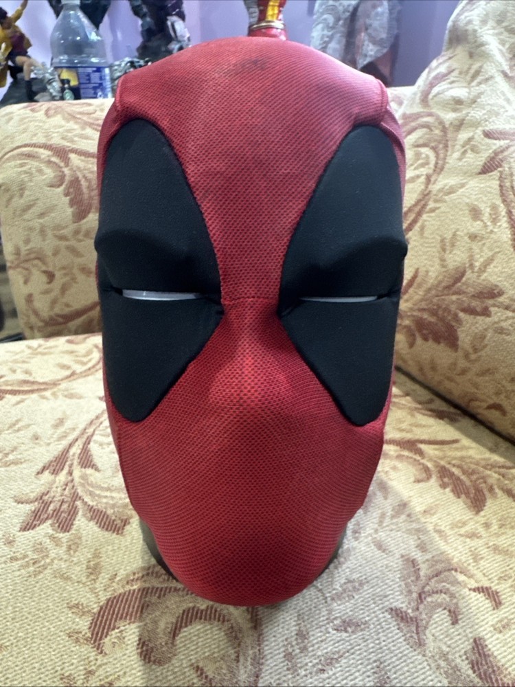 Marvel Legends Deadpool Premium Interactive Moving Talking Head Used Cheap