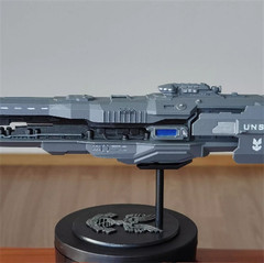 Halo 4 UNSC Resin sci-fi Spaceship Model Resin Spacecraft Figure Handmade Toy