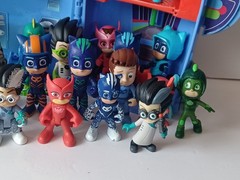 PJ Mask 21 Action Figure Lot & 2 in 1 Headquarters and rocket Ship