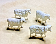 Lot Of 4 White Plastic Sheep For Farm Train Nativity Displays Or Crafting