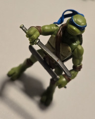 Teenage Mutant Ninja Turtle Figure & Accessory Lot Pre-Owned Play Wear No Breaks