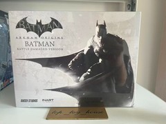 INART G0007 1/12 Arkham Batman (Battle Damaged Version) Action Figure In Stock