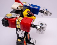 Vintage 1995 Bandai Mighty Morphin Power Rangers Ninja Megazord 8.5” Figure