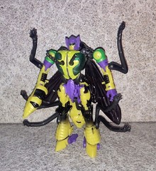 Transformers Legacy Buzzsaw complete wasp deluxe generations figure