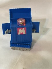 Vintage 1984 MARCHON Mysterians Secret Force Explorer Scout Plastic Toy Robot