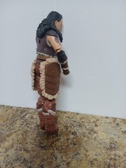 Dungeons & Dragons Honor Among Thieves Golden Archive Holga 6″ Action Figure