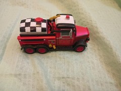 Disney Pixar Planes Mayday Fire Truck Fire & Rescue Diecast 1:55 Mattel