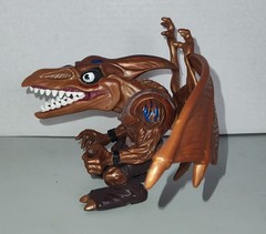 Vintage Extreme Dinosaurs Bullzeye Warpaint Action Figure Part Wings Mattel 1996