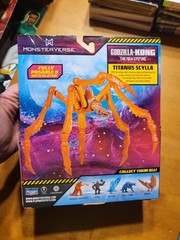 MonsterVerse Godzilla Kong The New Empire TITANUS SCYLLA Playmates Figure