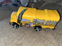 Disney Pixar Cars 3 Miss Fritter Plastic School Bus PREOWNED, Great Condition