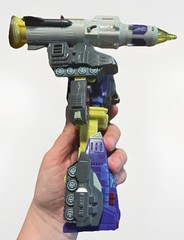 2004 TRANSFORMERS UNIVERSE ULTRA CLASS SOUNDWAVE WITH SPACE CASE COMPLETE
