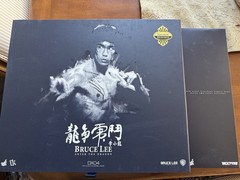 HotToys ENTER THE DRAGON Bruce Lee DX04 DX Exclusive + TTM Body 2 Bruce Lee Set!