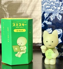 SMISKI Work Series Secret “Manekineko” Beckoning Figure Cat RARE NEW