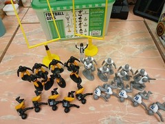 KASKEY KIDS Football Guys Black/gold Blue/silver Referee 26 Figs Goal Posts READ