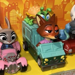 Disney Parks Zootopia 2 Set Of 3 Pullback Toy Stunt Cars Action Figures NEW!