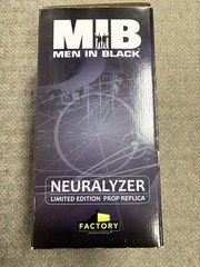 + Factory Entertainment Men In Black MIB Neuralyzer Limited Edition Prop Replica