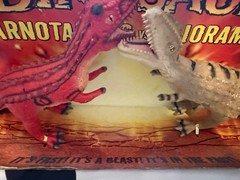 Disney Animal Kingdom Dinosaur Carnotaurus vs Alioramus Rubber Latex Battle Set
