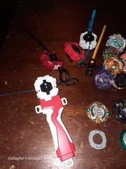 BEYBLADE LOT Launchers Spinners Metal and Plastic