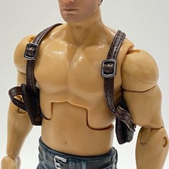 SU-G2-M-BN: 1/12 Shoulder Gun Holster for 6″ Muscular Body – Brown