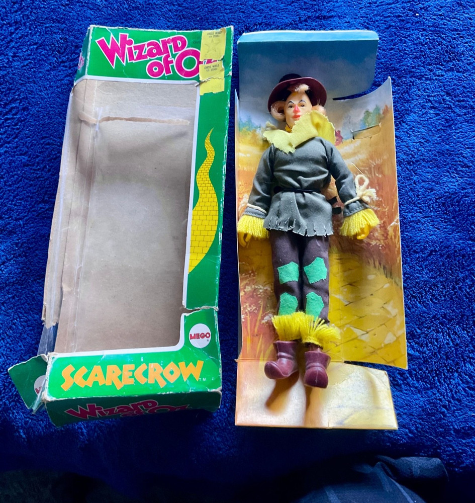 Mego – Wizard of Oz Scarecrow 8″ Figure w/Original Box (Vintage 1974)