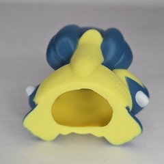 2025 Pokemon 2″ Shiny Lucario Figure Finger Puppet Nintendo Bandai