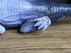 Mattel Jurassic World Rebirth Purussaurus Gigantic Thrashers Dinosaur Aligator