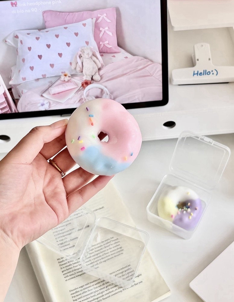 1Pcs Random Color Donut Kawaii Pastel Squishy Toy Squeeze Ball Stress Reliever