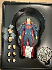 Mezco ONE:12 Collective SUPERMAN Batman v Superman Dawn of Justice Henry Cavill