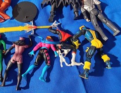12 1990s Kenner Marvel Batman And Other DC Comics/Playmates Toy Figure Lot Dozen
