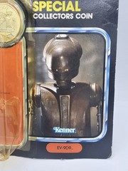 Vintage Kenner Star Wars Power Of The Force EV-9D9 Droid Last 17 -Coin On Card-