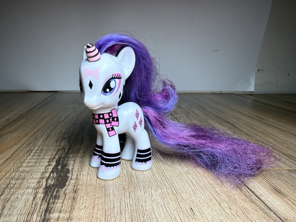 My Little Pony MLP Pony Mania Goth Rarity G4 3″ Brushable Pony FIM