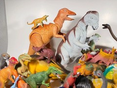 Large Vintage Dinosaur Toy Collection 60 Prehistoric Action Figures Unbranded