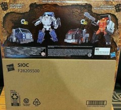 Transformers Generations Golden Disk Collection Autobot Road Ranger & Puffer