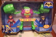 The Joker Robo Rampage – BATMAN Collectible – NEW – Box Shows Age Wear