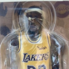 LeBron James 1/9 NBA Motion Masterpiece Los Angeles Lakers RARE 8” Figure