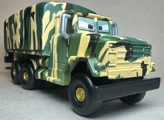 Disney Pixar Cars 2 Deluxe Andy Gearsdale British Military Truck 1:55 Diecast FC