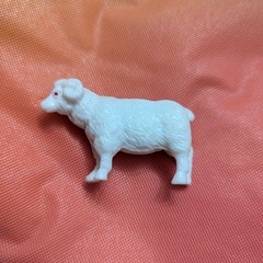 Ubranded hard PVC plastic albino white red eyes ram farm animal mini under 2 in
