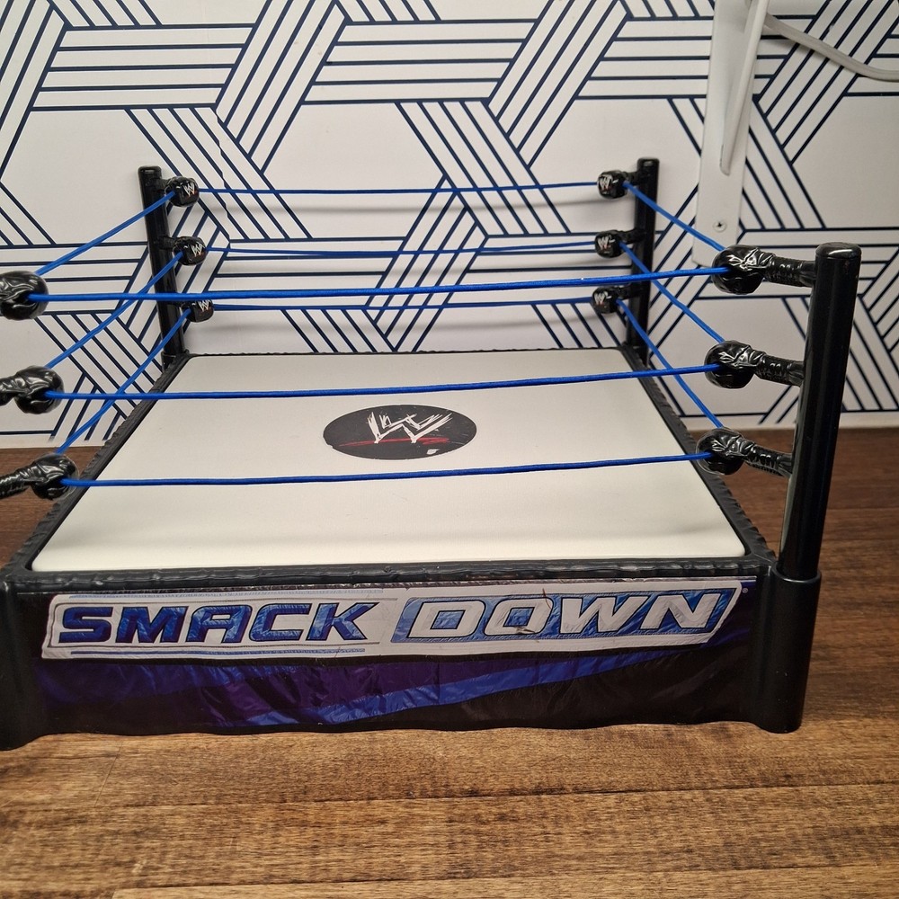 2010 Mattel WWE Smack Down Wrestling Ring Spring Loaded Mat