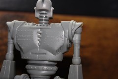 The Iron Giant 4.25″ Robot Toy RARE 1999 Warner Bros VHS Promo Action Figure