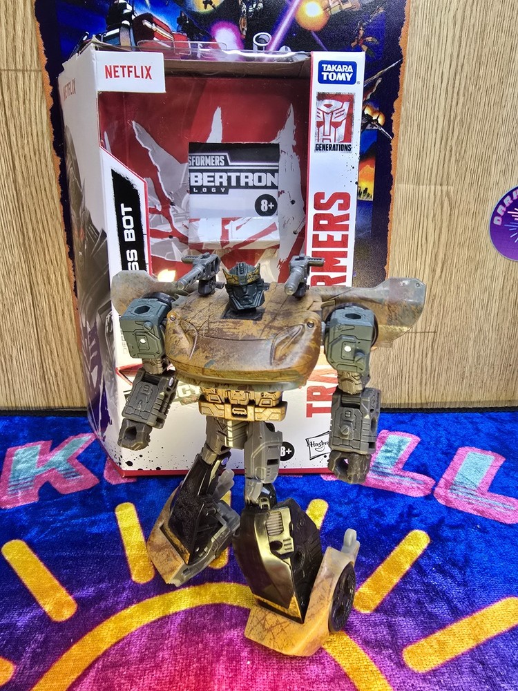 Transformers Toys Generations War for Cybertron Series-Inspired Deluxe Sparkless