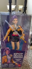 KPop Demon Hunters HUNTR/X – Rumi Fashion Doll Posable – OFFICIAL – NEW IN HAND