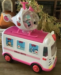 Hello Kitty Emergency Ambulance Hospital Playset Jada Toys 2014 w/ Figures