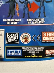 ToyBiz Fantastic Four Dr. Doom Electric Power Action Figure Light Up w/ Bolt