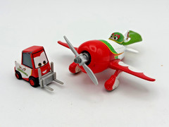 Disney Pixar Cars Planes Diecast El Chupacabra and Pitty Forklift Pit Row Set