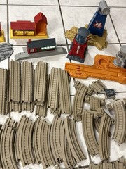 Thomas & Friends Trackmaster Train Tracks Beige 2006 Hit Toy Lot of 140+ Tracks