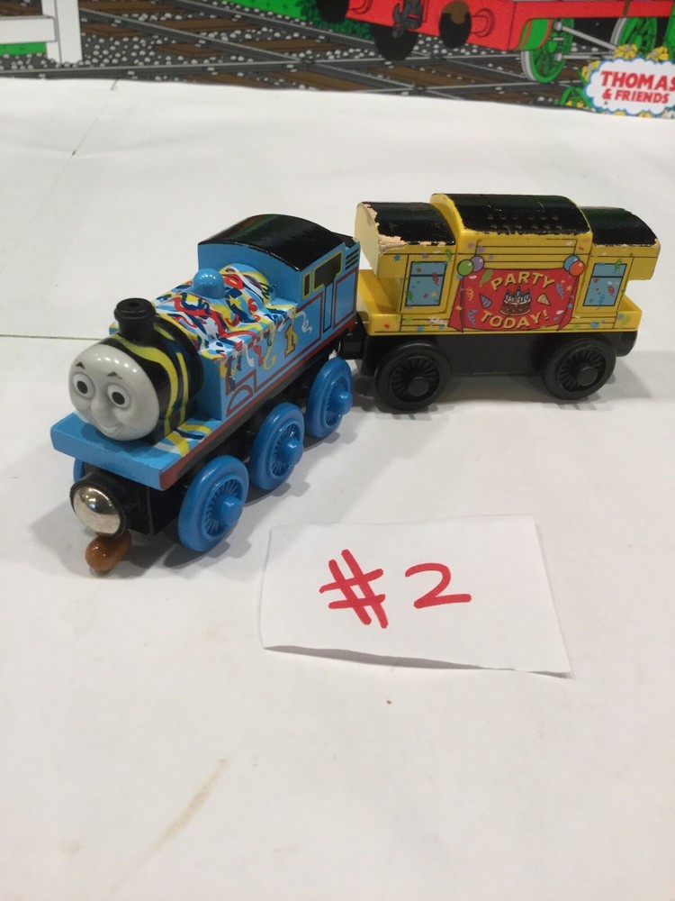 HAPPY BIRTHDAY THOMAS (2003) Thomas the train wooden And BITHRDAY CABOOSE CAR