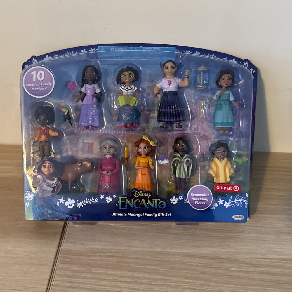 Disney Encanto Movie Ultimate Madrigal Family Gift Set 10 Piece Figure Set New